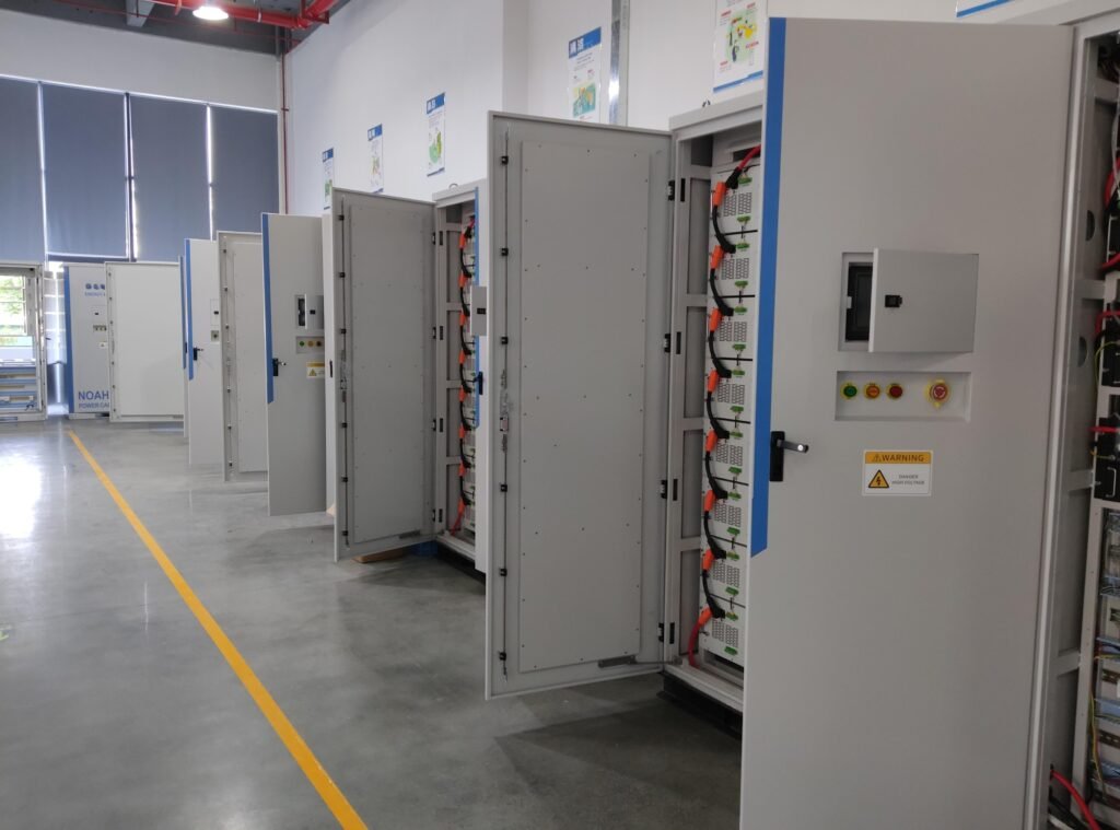 Outdoor cabinet 100kW 215kWh solar energy storage system deployed at Malaysia industrial factory site