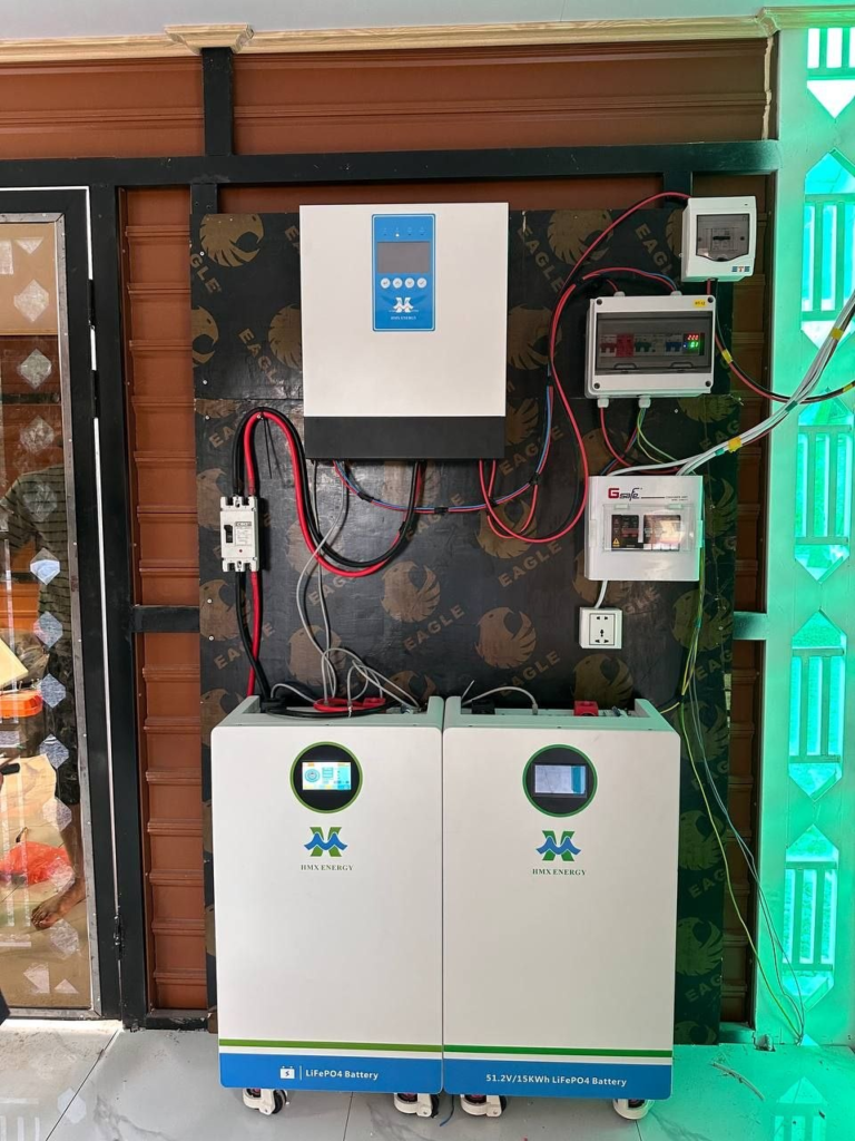 Sistema de almacenamiento de energía para el hogar montado en pared e instalado en garaje, inversor híbrido de 12 kW con paquete de batería ATL de 16 kWh