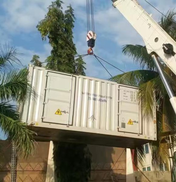 High efficiency air cooling energy storage solution for the Mali 100kW 215kWh pure off-grid project